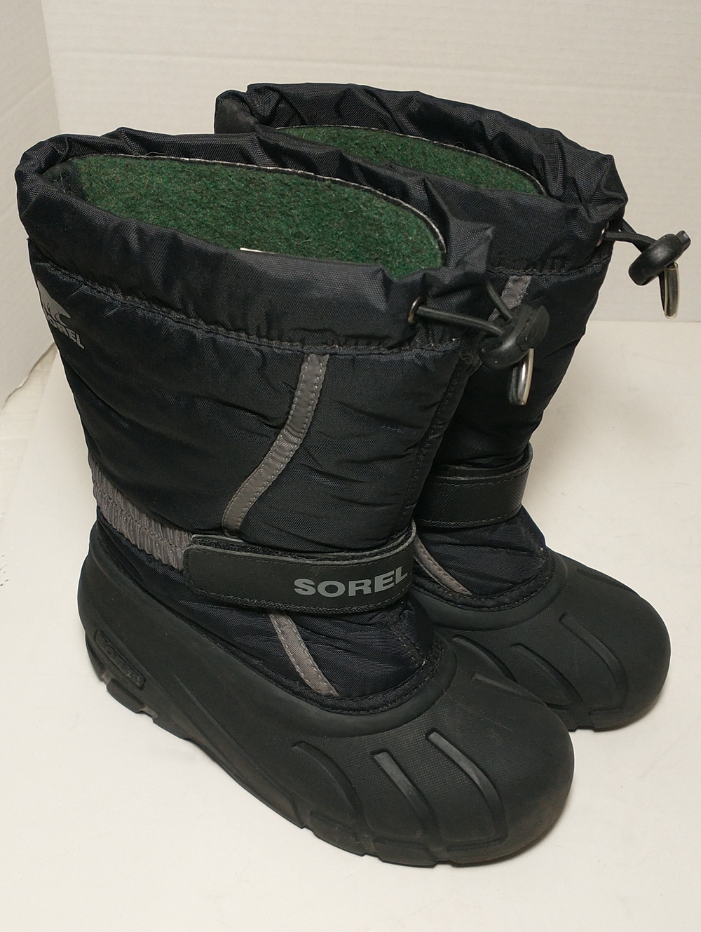 Sorel Flurry Winter Boot, Waterproof/ Warm, Size 2, Black, Removable Felt Liners